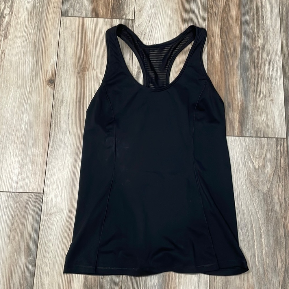 Lululemon racer back tank top. Black. Size 4.
